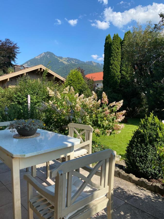 Charmantes Garten-Apartment: Erholung Im Chiemgau Unterwoessen Ngoại thất bức ảnh