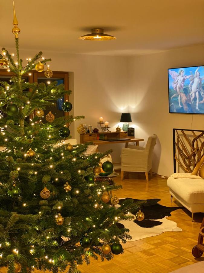 Charmantes Garten-Apartment: Erholung Im Chiemgau Unterwoessen Ngoại thất bức ảnh